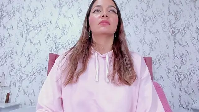 Mia Malkovaa  online show from October 2, 2025, 6:11 pm