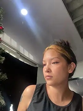 baby lizy online show from January 3, 2025, 7:29 pm