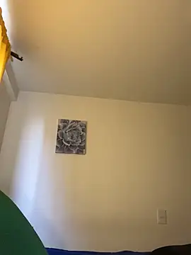 Snapshot of baby_lizy chatting on October 22, 2025, 9:03 pm baby lizy online show from October 22, 2025, 9:03 pm