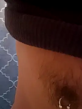 LargeDominoes online show from April 2, 2026, 7:53 pm