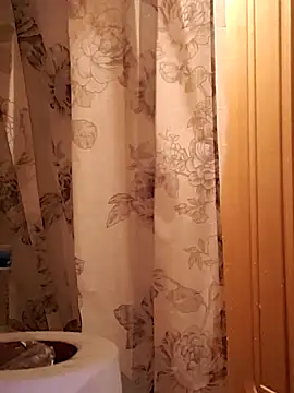 LargeDominoes online show from March 23, 2026, 6:13 am