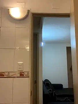 WhiteWomen online show from November 12, 2025, 11:19 pm