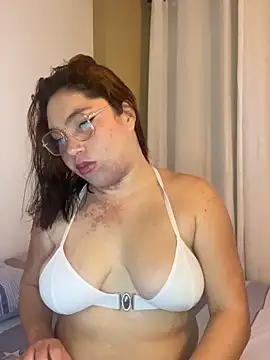 WhiteWomen online show from October 5, 2025, 1:18 am