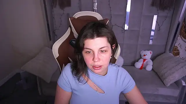 Snapshot of MirandaWong chatting on February 6, 2026, 6:42 am MirandaWong online show from February 6, 2026, 6:42 am