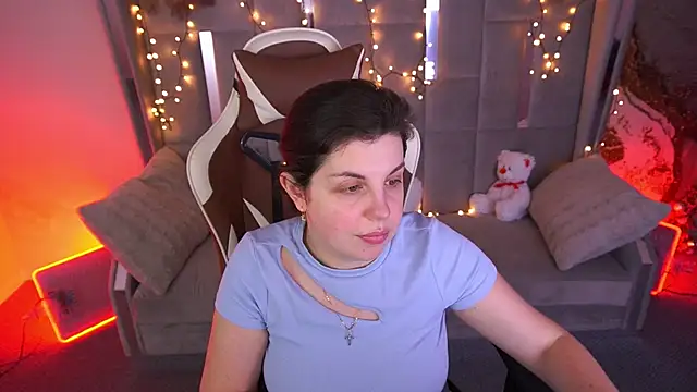 Snapshot of MirandaWong chatting on February 7, 2026, 6:43 am MirandaWong online show from February 7, 2026, 6:43 am