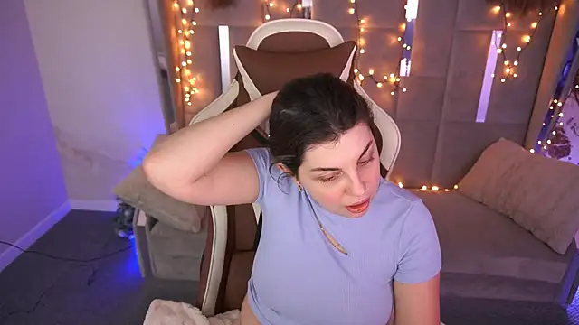 Snapshot of MirandaWong chatting on February 15, 2026, 6:58 am MirandaWong online show from February 15, 2026, 6:58 am