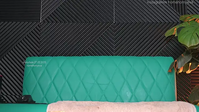 home horny eva online show from February 26, 2025, 9:42 pm