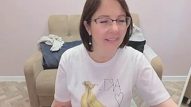 Snapshot of B_Bonya_m chatting on October 4, 2025, 5:20 am B Bonya m online show from October 4, 2025, 5:20 am