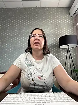 Snapshot of B_Bonya_m chatting on October 6, 2025, 5:08 am B Bonya m online show from October 6, 2025, 5:08 am