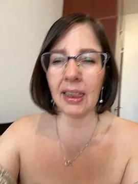 Snapshot of B_Bonya_m chatting on September 20, 2025, 4:06 am B Bonya m online show from September 20, 2025, 4:06 am