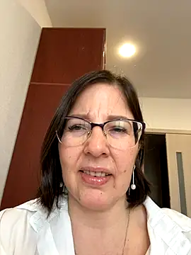 Snapshot of B_Bonya_m chatting on September 28, 2025, 4:08 am B Bonya m online show from September 28, 2025, 4:08 am