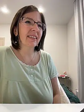 Snapshot of B_Bonya_m chatting on October 17, 2025, 4:38 am B Bonya m online show from October 17, 2025, 4:38 am