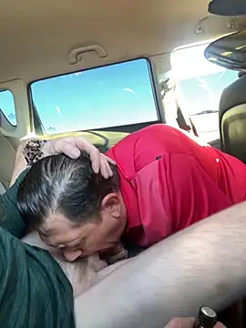 Johndoe2292 online show from October 1, 2025, 2:32 pm