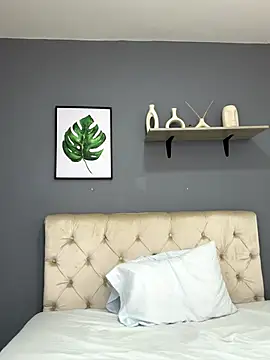 Snapshot of Soe_Lara chatting on September 24, 2025, 11:06 am Soe Lara online show from September 24, 2025, 11:06 am