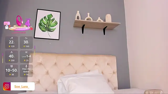 Snapshot of Soe_Lara chatting on October 13, 2025, 11:34 am Soe Lara online show from October 13, 2025, 11:34 am