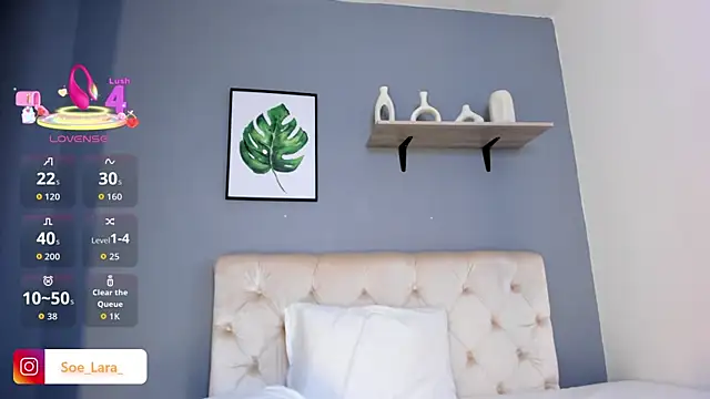 Snapshot of Soe_Lara chatting on October 18, 2025, 11:01 am Soe Lara online show from October 18, 2025, 11:01 am