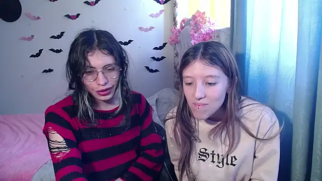 BRIAR AND BLAIR online show from September 19, 2025, 5:06 pm