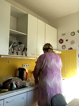 Snapshot of Meliss_Official9 chatting on October 3, 2025, 12:50 pm Meliss Official9 online show from October 3, 2025, 12:50 pm