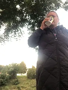 Snapshot of Meliss_Official9 chatting on October 7, 2025, 5:41 am Meliss Official9 online show from October 7, 2025, 5:41 am