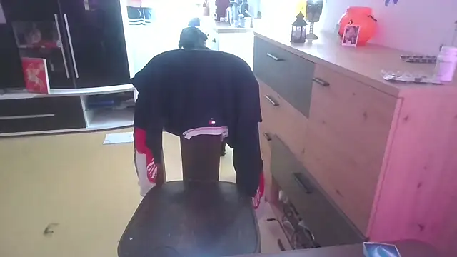 Snapshot of Meliss_Official9 chatting on September 26, 2025, 9:38 am Meliss Official9 online show from September 26, 2025, 9:38 am