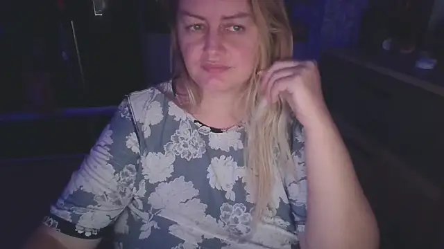 Snapshot of Meliss_Official9 chatting on October 14, 2025, 9:15 pm Meliss Official9 online show from October 14, 2025, 9:15 pm