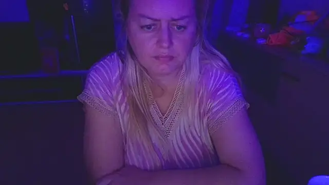 Snapshot of Meliss_Official9 chatting on October 11, 2025, 5:47 pm Meliss Official9 online show from October 11, 2025, 5:47 pm