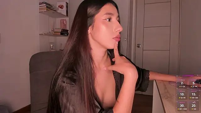 danna davis18 online show from July 21, 2026, 2:07 pm