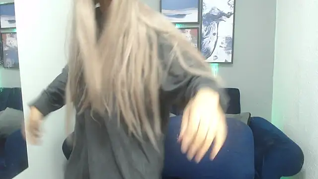 Snapshot of vainillaplaypussy chatting on October 15, 2025, 12:13 pm vainillaplaypussy online show from October 15, 2025, 12:13 pm