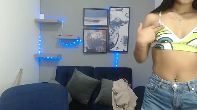 Snapshot of vainillaplaypussy chatting on September 19, 2025, 12:31 pm vainillaplaypussy online show from September 19, 2025, 12:31 pm