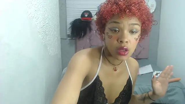 vainillaplaypussy online show from February 7, 2025, 7:49 pm