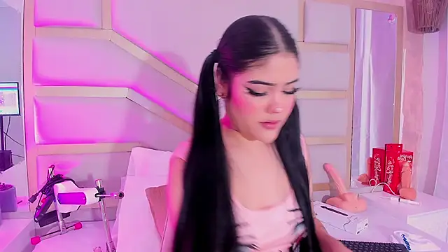 dollsweety online show from November 10, 2025, 10:26 pm