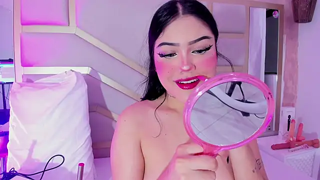 dollsweety online show from September 24, 2025, 9:21 pm