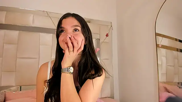 isabella gomez11 online show from June 6, 2026, 11:21 pm