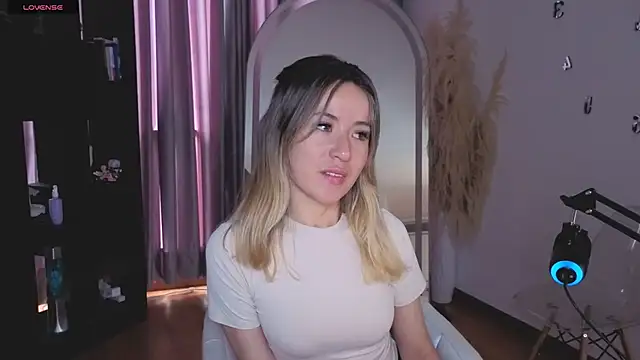 sexfire lalita online show from November 27, 2025, 4:07 pm