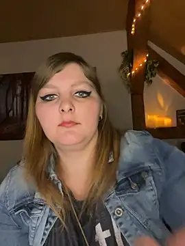 Snapshot of herz_steht_kopf90 chatting on February 26, 2025, 1:03 am herz steht kopf90 online show from February 26, 2025, 1:03 am