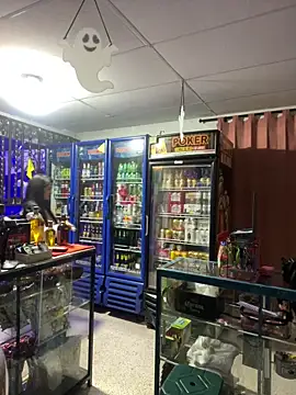 Snapshot of Hot_beauty__ chatting on October 23, 2025, 4:11 am Hot beauty   online show from October 23, 2025, 4:11 am