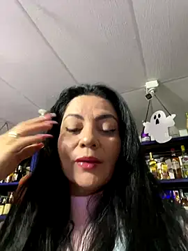 Snapshot of Hot_beauty__ chatting on October 17, 2025, 2:59 am Hot beauty   online show from October 17, 2025, 2:59 am