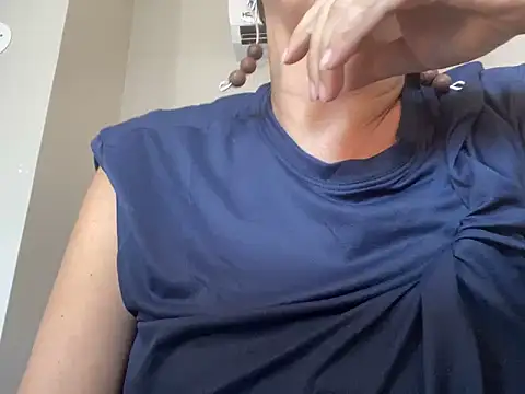 Biaangel34 online show from February 19, 2025, 5:38 pm