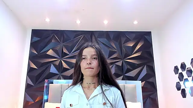 valentinasu1 online show from October 9, 2025, 3:12 pm