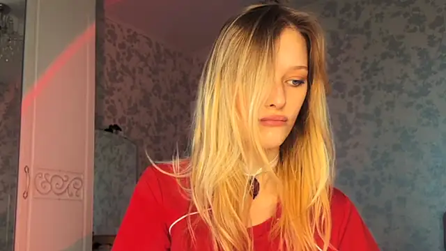 Evvie Summn1 online show from November 30, 2025, 10:05 am