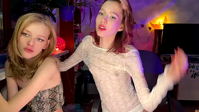 Snapshot of Evvie_Summn1 chatting on January 14, 2025, 6:38 pm Evvie Summn1 online show from January 14, 2025, 6:38 pm