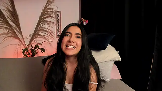 Snapshot of Serenity_Day chatting on October 1, 2025, 2:49 am Serenity Day online show from October 1, 2025, 2:49 am