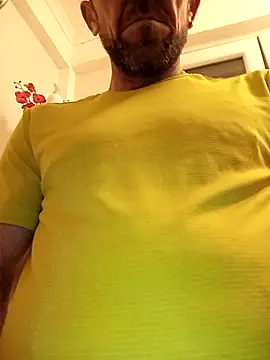 Snapshot of jonyfree1978 chatting on November 4, 2025, 11:30 pm jonyfree1978 online show from November 4, 2025, 11:30 pm