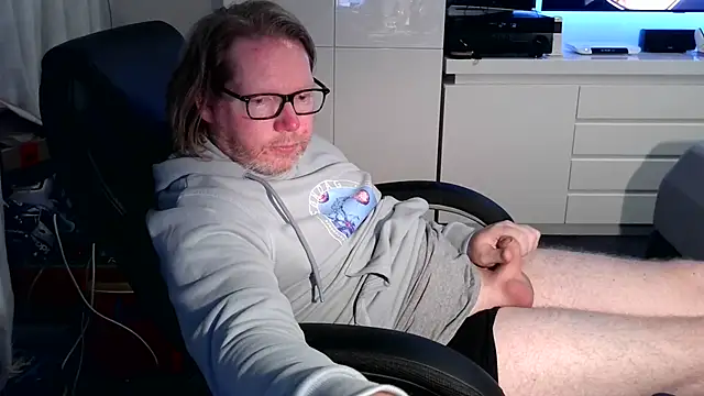 Snapshot of VSteph chatting on October 4, 2025, 1:07 am VSteph online show from October 4, 2025, 1:07 am