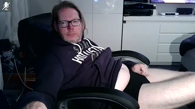 Snapshot of VSteph chatting on October 30, 2025, 9:11 pm VSteph online show from October 30, 2025, 9:11 pm