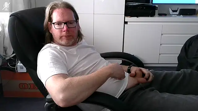 VSteph online show from April 12, 2026, 2:09 pm