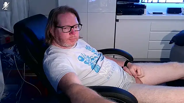 Snapshot of VSteph chatting on September 13, 2025, 10:10 pm VSteph online show from September 13, 2025, 10:10 pm