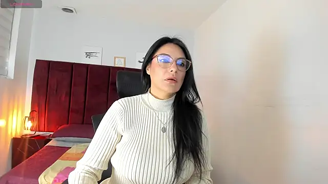 Snapshot of Zuzana21 chatting on March 10, 2025, 1:00 pm Zuzana21 online show from March 10, 2025, 1:00 pm