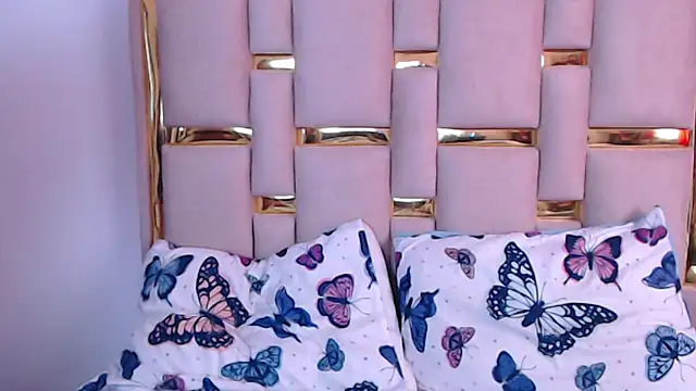 nina carther online show from November 6, 2025, 11:58 am