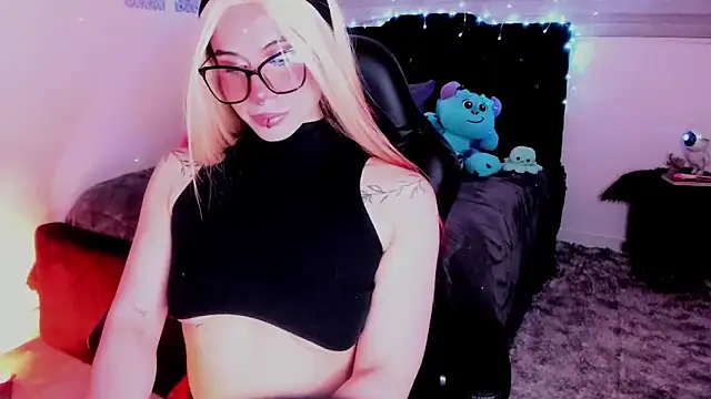 Snapshot of _riassgremory chatting on September 21, 2025, 10:26 pm riassgremory online show from September 21, 2025, 10:26 pm